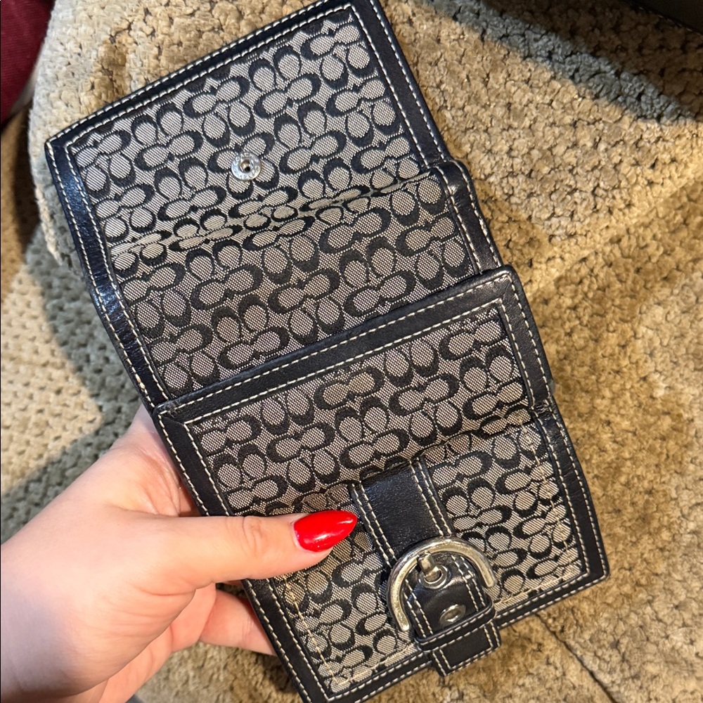 Black COACH Patterned Wallet - Picture 3 of 4